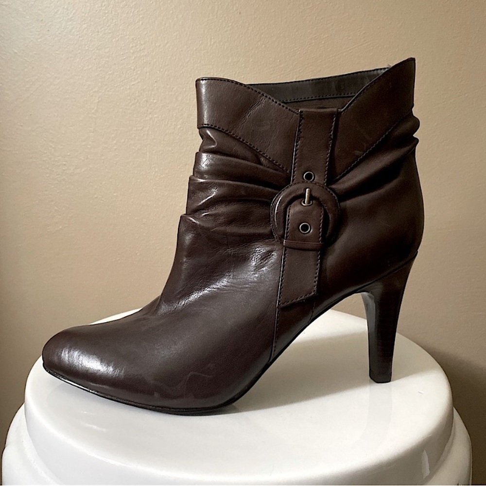 STYLE & CO BROWN LEATHER WOMEN’S PULL ON STILETTO ANKLE BOOTS ALMOND TOE HEELS